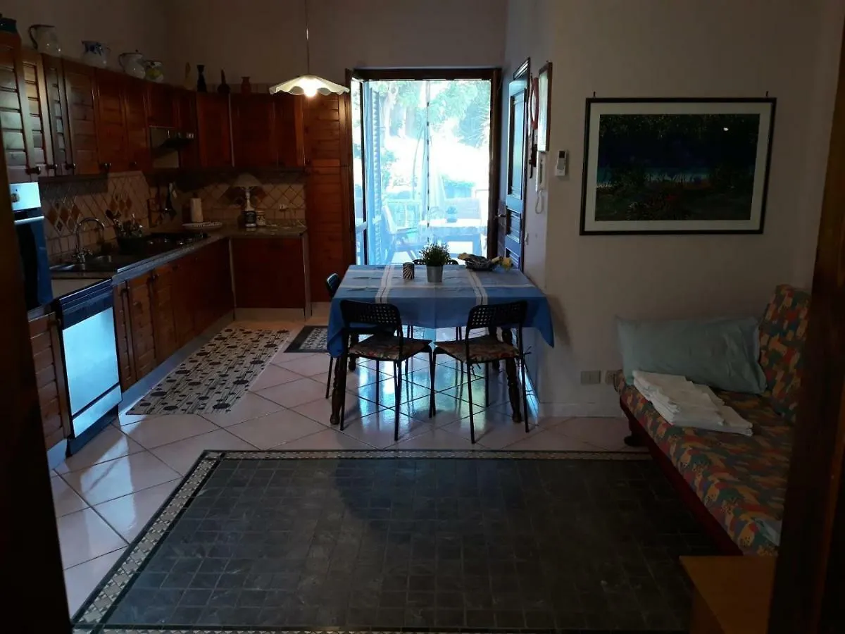 Andrew'S Apartment - Mulinia Residence أتشيريالي 0*,  إيطاليا